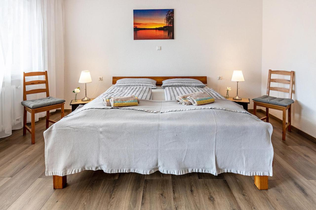 Ferienwohnung Am Alten Brunnen 盖恩霍芬 外观 照片